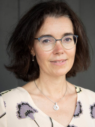 Dr Julie Mougin